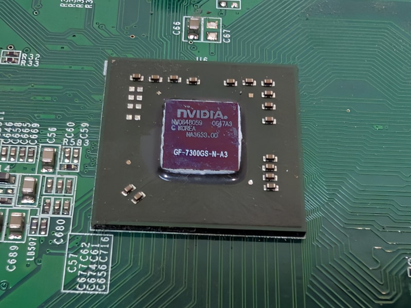 ファンを外して掃除して「GPU」を確認