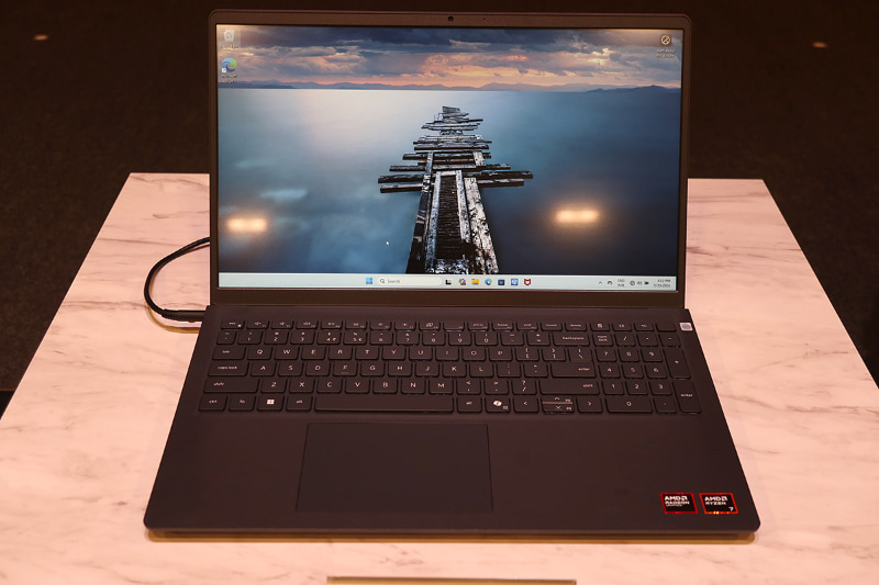 Dell 15の実機