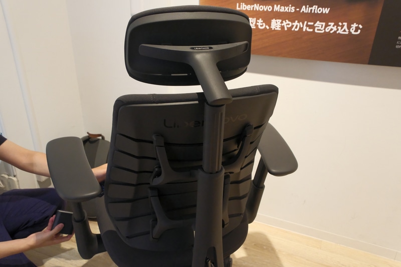 同じくフレックスフィットバックレストだが、幅広設計を採用
