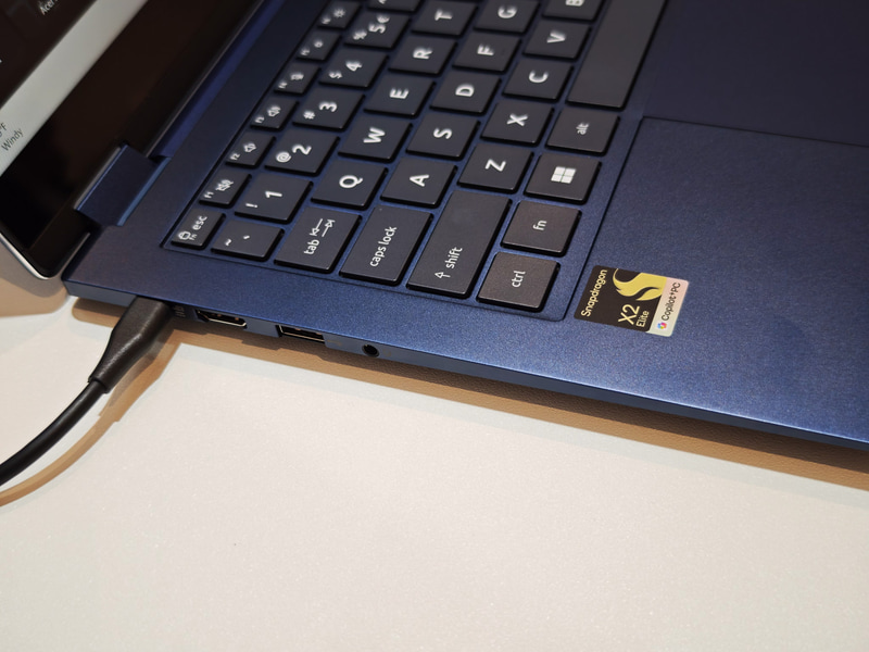 Acer Swift Spin 14 AI(Qualcomm版)
