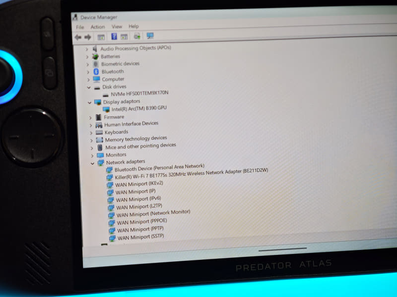 GPUはArc B390と表示される