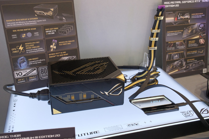 ROG THOR 3000W TITANIUM EDITION 20