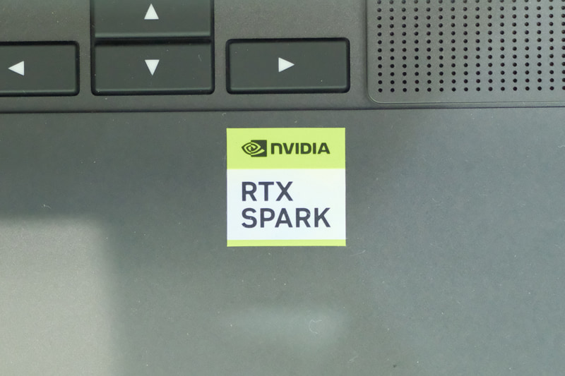 RTX Sparkのステッカー