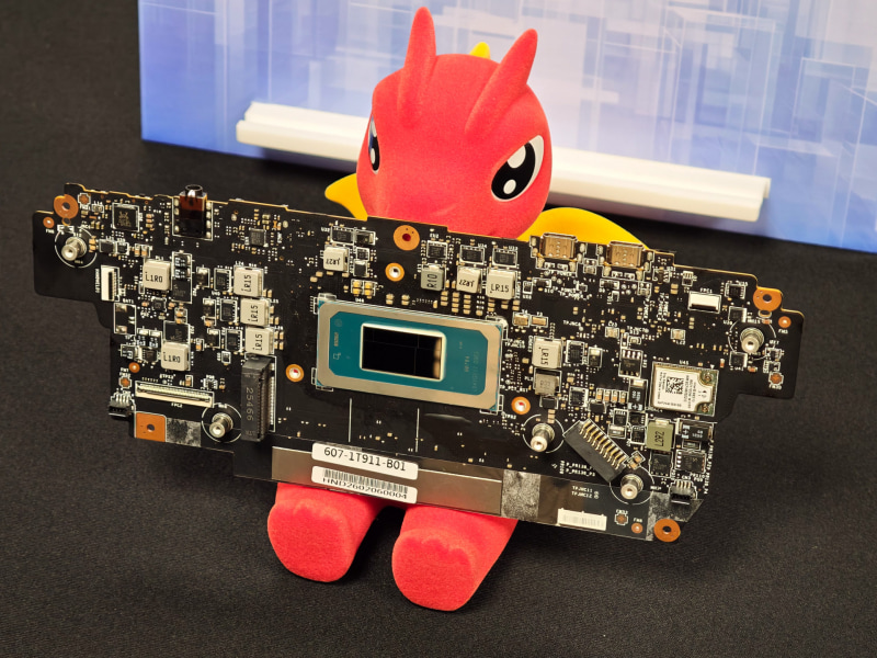 MSI Claw 8 EX AI+の基板