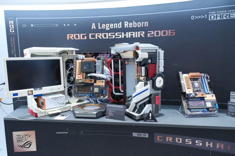 ROG CROSSHAIR 2006 CASE MOD - PROJECT 2026: ROG TIMEFUSION