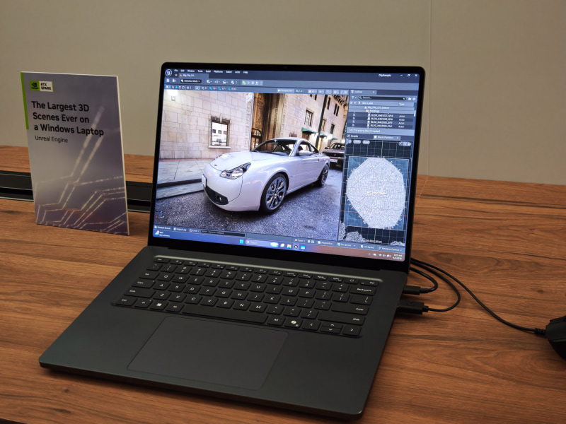 Windows OSが動作しているSurface Laptop Ultra、Unreal Engine 5のx64版が動作している