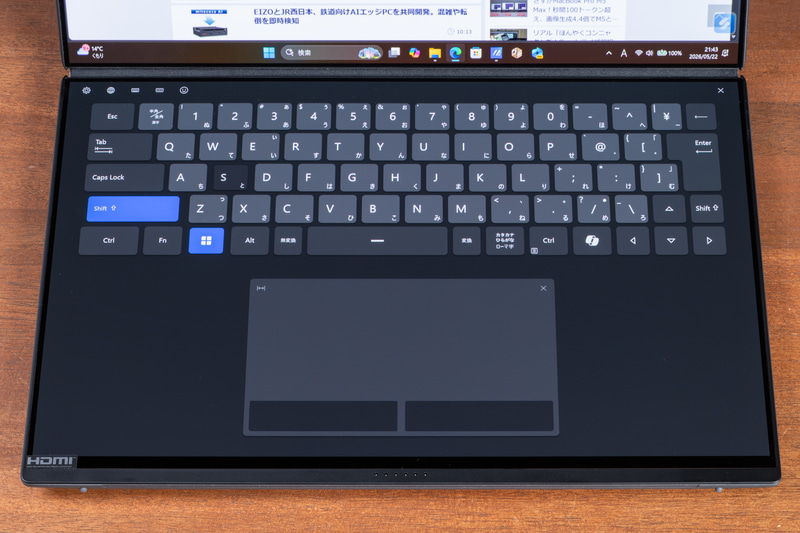 バーチャルなキーボードとタッチパッドでタイピングとマウス操作が可能