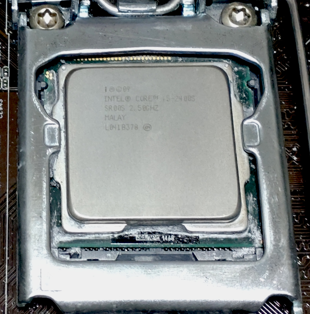 現役で稼働しているCore i5-2400S