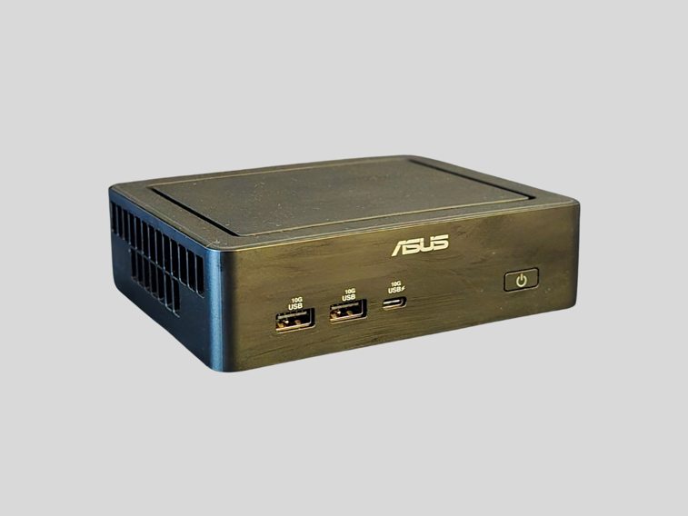 ASUS NUCにイオン冷却技術を適用したデモ機