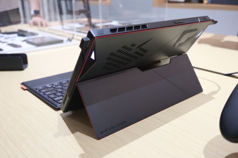 本体背面