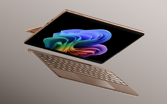 Surface Pro, 13-inch(12th Edition)(写真提供: Microsoft)