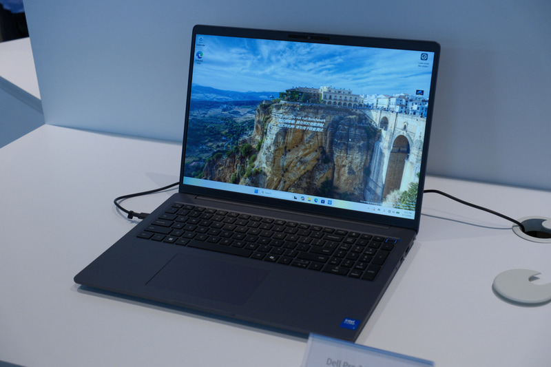 Dell Pro 3シリーズ16
