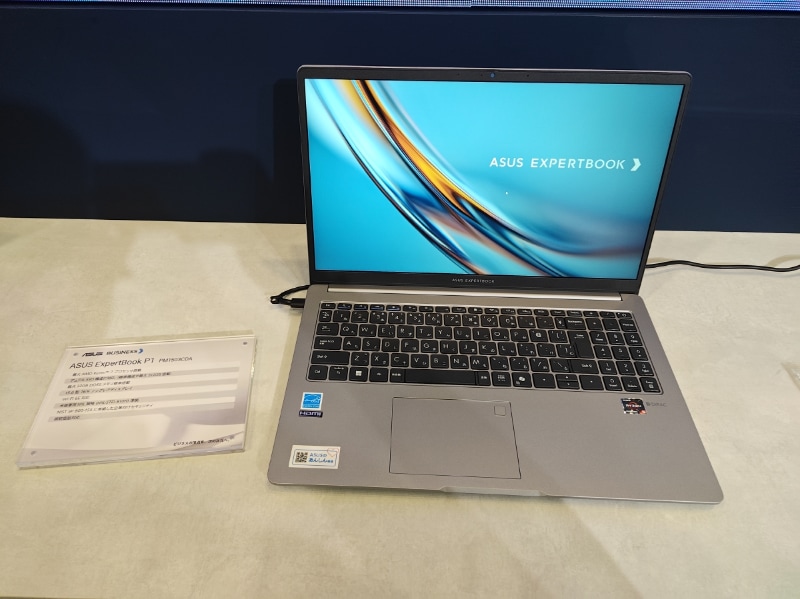 会場のほかの展示。独自設計の空冷/水冷ハイブリッドVera Rubinのサーバーや、RTX Spark搭載のProArt MiniPCなども展示されていた