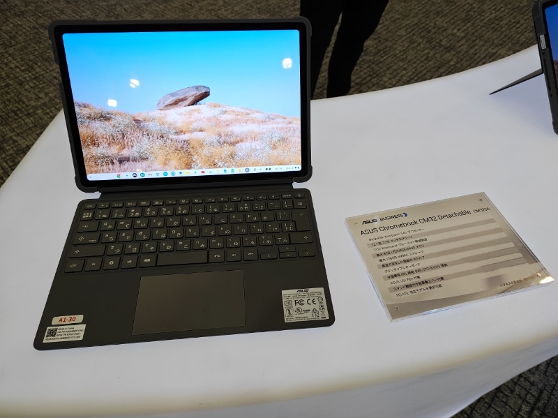 会場のほかの展示。独自設計の空冷/水冷ハイブリッドVera Rubinのサーバーや、RTX Spark搭載のProArt MiniPCなども展示されていた