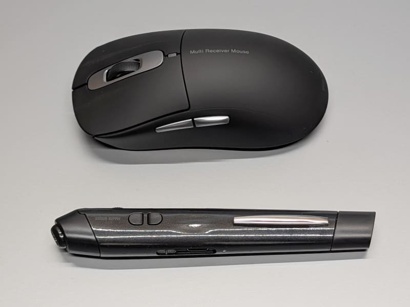 一般的な5ボタンマウス(上)と同じギミックをペン型のボディに、かつ操作しやすいように詰め込むのは至難の業といっていい