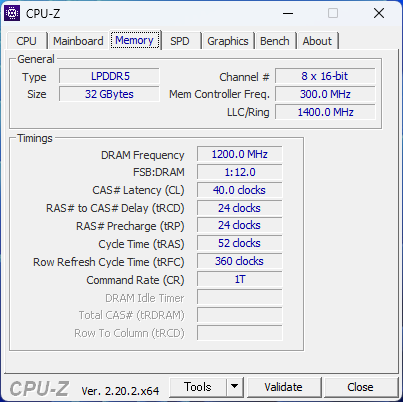 メモリは32GBのLPDDR5X-8533をプロセッサに統合