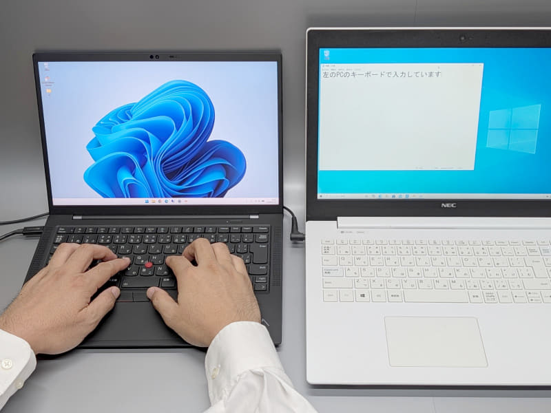 メインPCからサブPCの操作が可能になる。これはメインPCのキーボードを用いてサブPC側でテキスト入力を行なっている様子