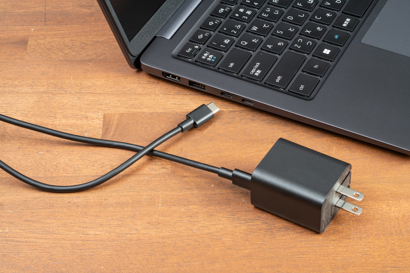 最大65Wの新しいプラグ一体型GaN充電器が付属