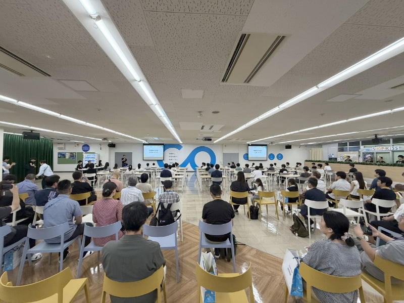 午前10時から行なわれた開校式の様子