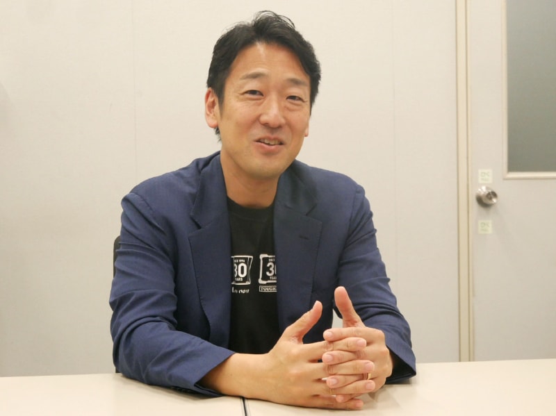 青木秀介氏