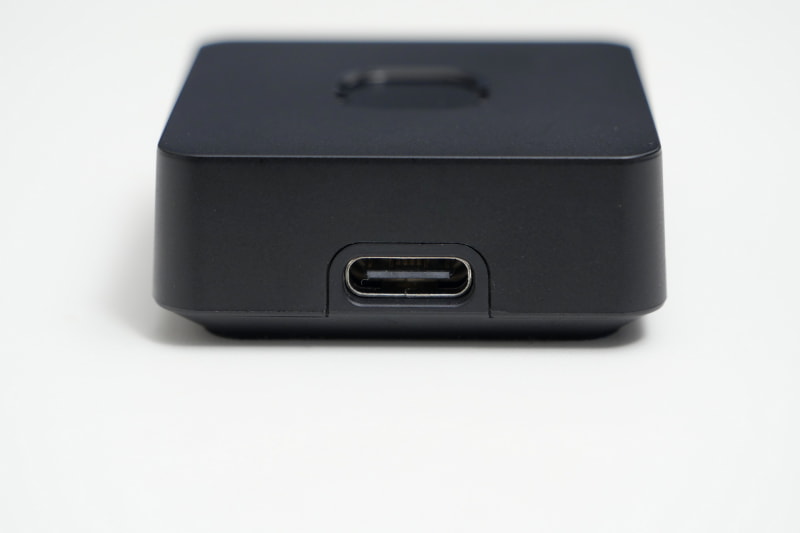 背面にPC接続用のUSB 2.0準拠のUSB Type-Cコネクタを用意