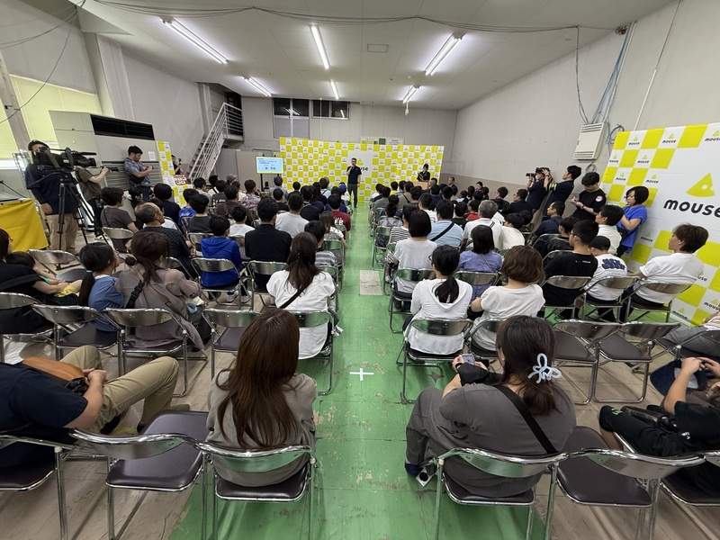 「親子パソコン組み立て教室」の入学式の様子