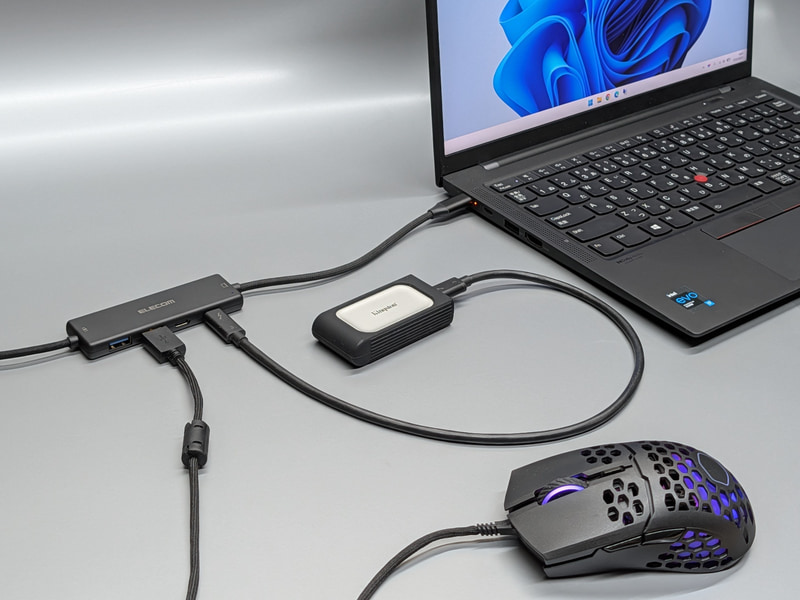本製品に交換することで充電にプラスしてハブ機能も使えるようになる