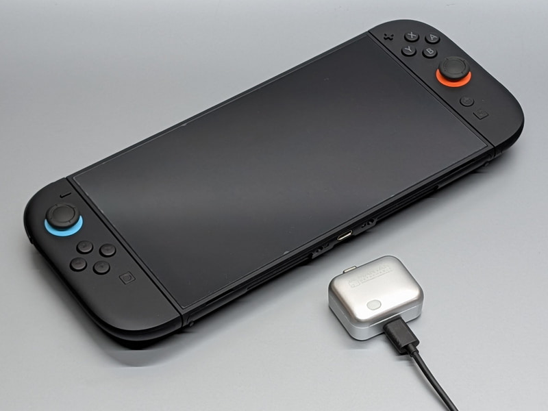 充電が完了すると自動的にイジェクトされる
