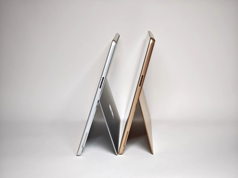 プラチナ(シルバー)が従来モデルとなるSurface Pro 13型/第11世代、新色デューンがSurface Pro 13型/第12世代。USB4が2ポートや、Surface Connect(ドックやACアダプタ専用ポート)などのポート位置や構造などには違いは見当たらない