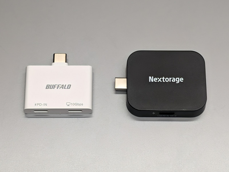 左が本製品、右がほぼ同じ機能を持つNextorage「NX-PDPA1」。約2年前に購入した筆者の私物だが、後述する理由で現状はほぼ死蔵状態にある
