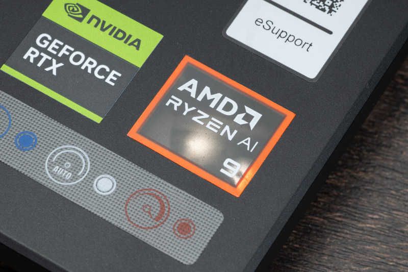 評価機はAMDのRyzen AI 9 465を搭載