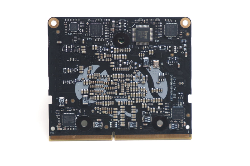 裏面。「M2940C」や「MP29001-A」といった電源回り、そしてスーパーI/Oの「IT8613E」の実装が見える