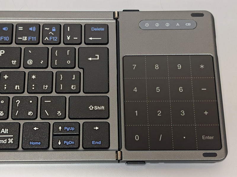 日本仕様の逆L字型Enterキーを採用するのも特徴だ
