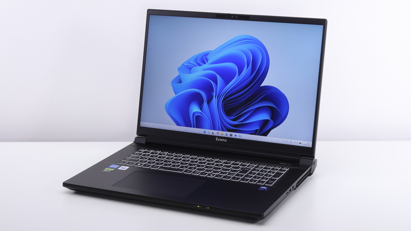 パソコン工房の18型ゲーミングノートPC「LEVEL-18WG181-U7P-VKSX」