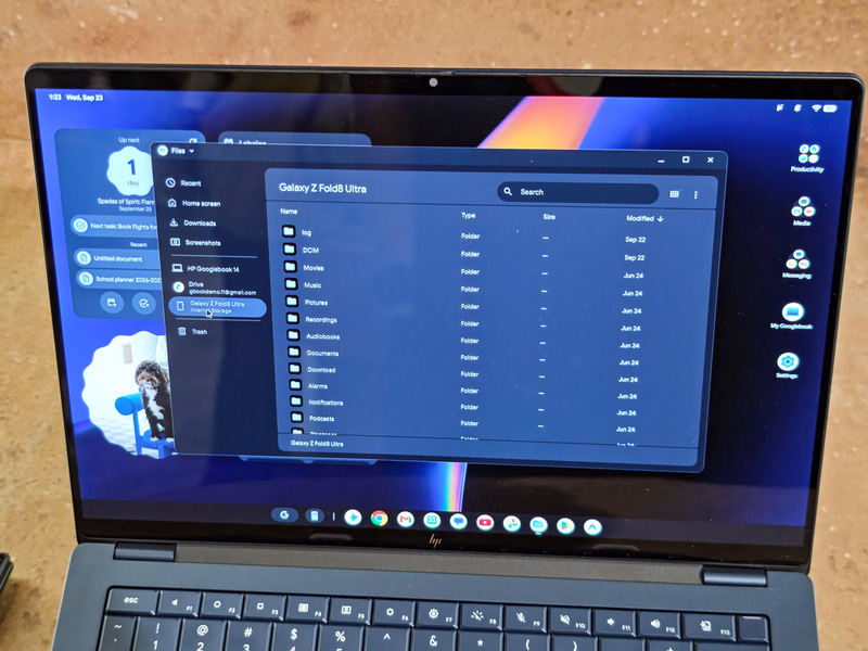 Androidスマホのファイルにアクセスしたり、通知をGooglebook側で受けたり、その逆にGooglebookの通知をAndroidで受けたりできる。