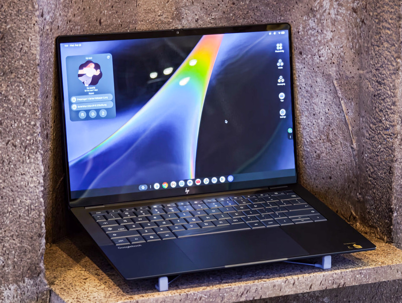 HP Googlebook 14は14型のディスプレイを採用している
