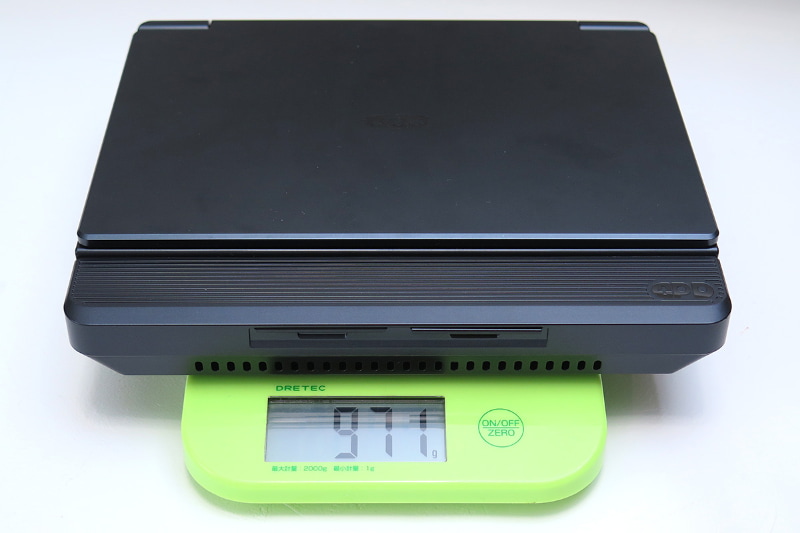 冷却ファンモジュールを装着すると公称985g(実測971g)