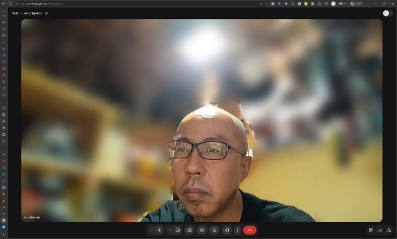 メインとなるWebカメラの機能としては、試しにGoogle Meetで使用してみたが全く問題なし。背景ぼかしの機能などチャットアプリ側の機能も利用が可能だ