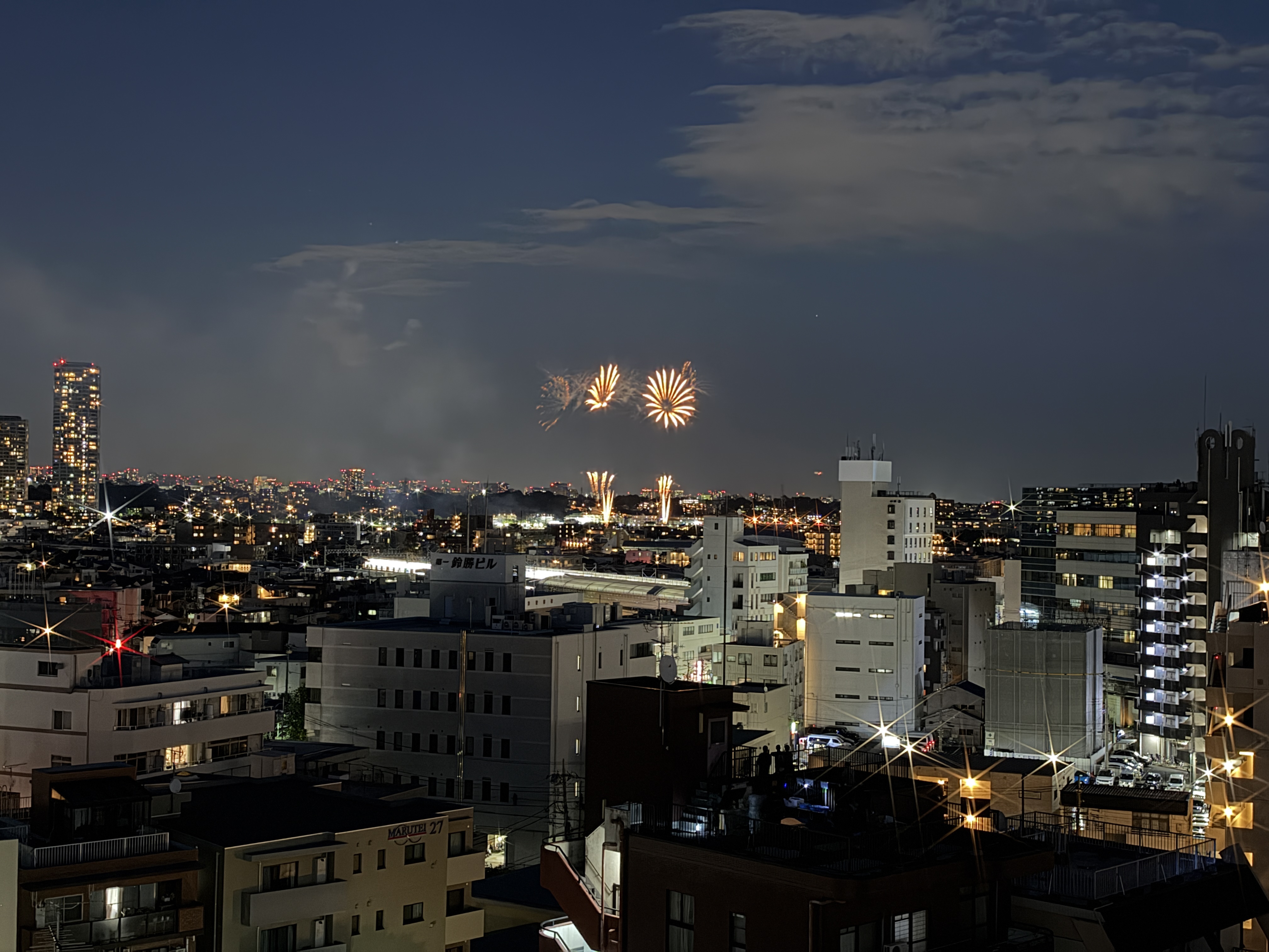 F4.0、1/2秒、ISO800、35mm判換算48mm、4,032×3,024ドット、露出補正+0.13EV