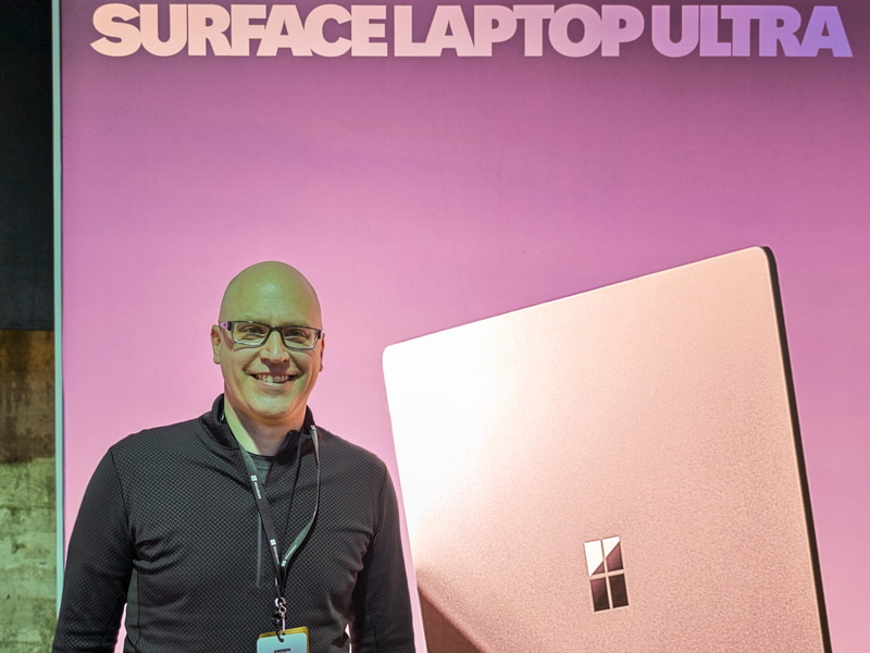 Microsoft Surface製品担当執行役員(CVP)のアンドリュー・ヒル氏