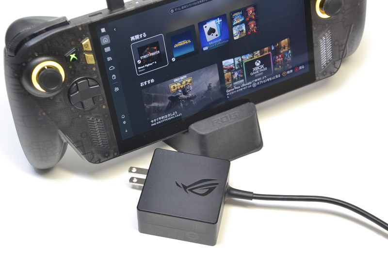 電源はUSB Type-Cから取る。どちらの端子でも使用可能