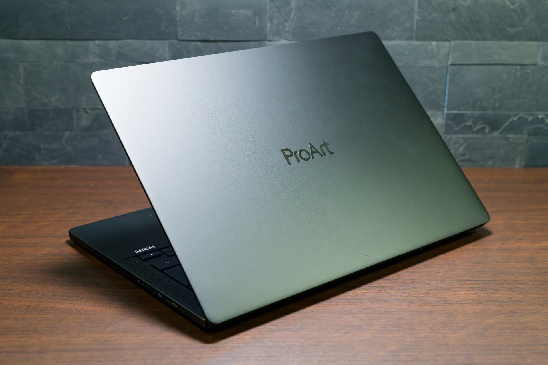 ASUS ProArt P14(H7407BA-SUNX1281BLP)