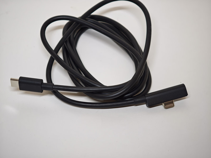 Surface USB-C Magnetic Connect ケーブル