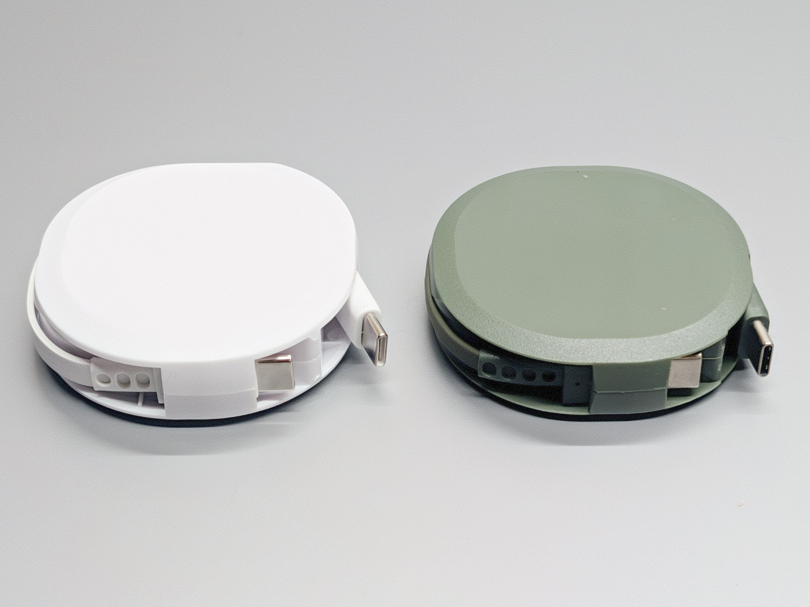 従来モデル(右)との比較。従来は0.9m、今回のモデルは1.2mと30cm長くなっているが、ボディサイズはほとんど変化していないのが優秀だ