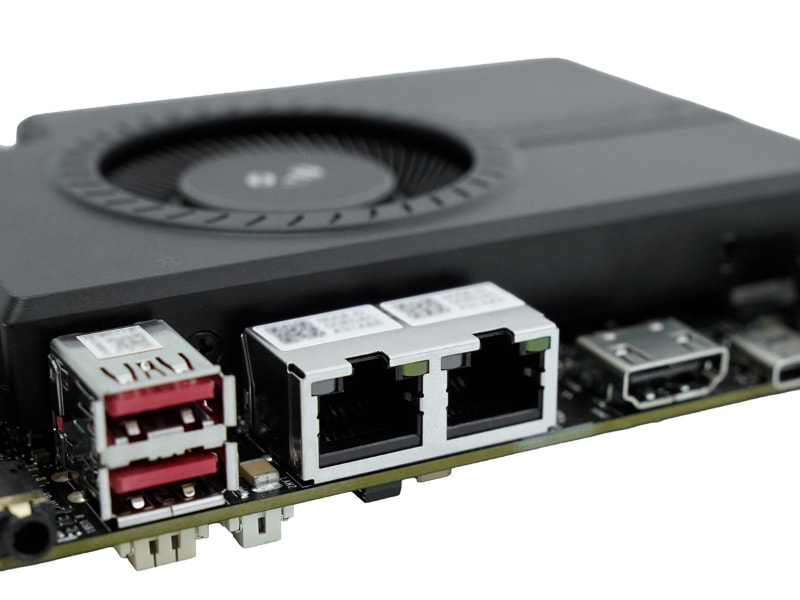 2基の10Gigabit Ethernetを搭載