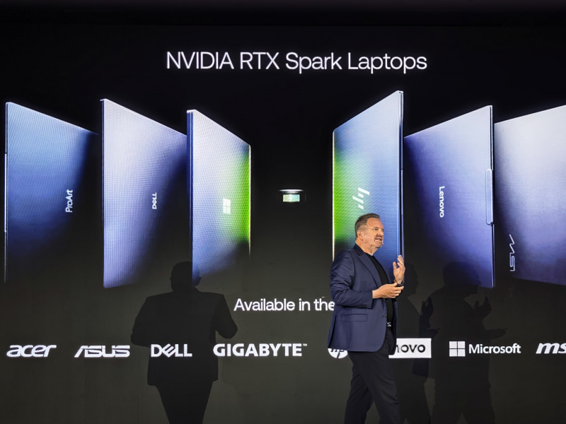 COMPUTEX 2026でRTX Sparkについて説明するArm CEOのレネ・ハース氏