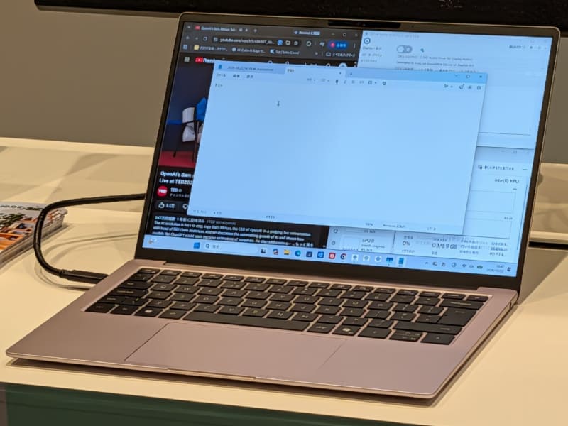 会場では実際に動作しているDell 14Sが展示されていた