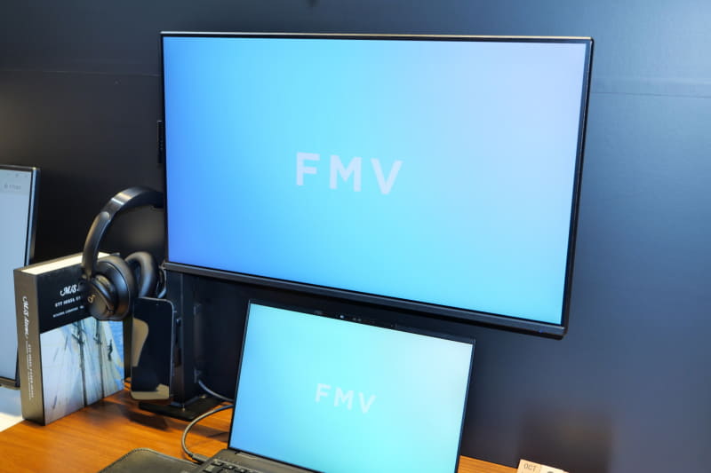 FMV Display Vのフラッグスタイルモデル