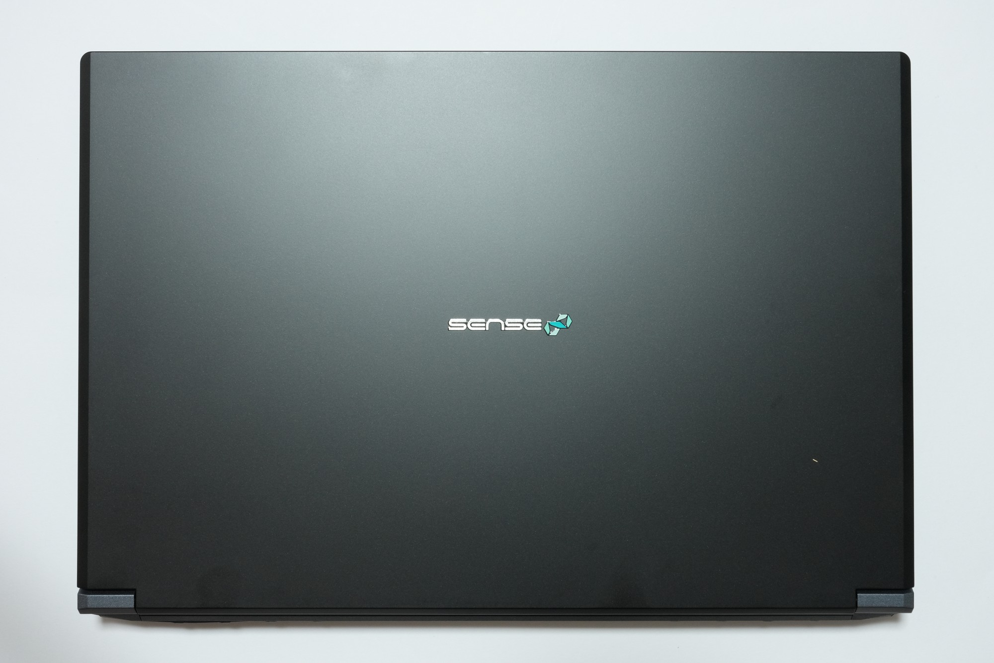 本体サイズは361×248.5×33.5mm