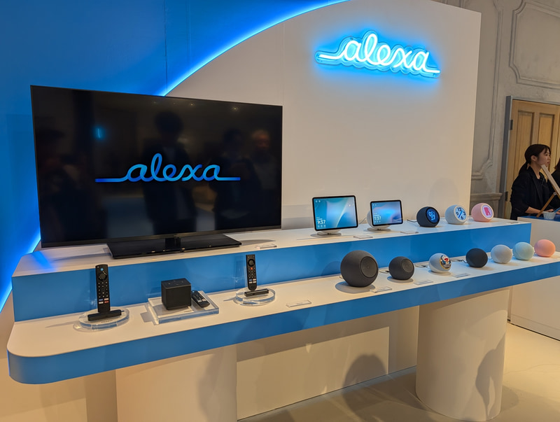 発表会場には歴代のAlexa対応端末がずらりと並べられていた。いずれも「Alexa+」に対応可能だ